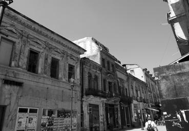 Iconographie - Immeubles en ruines du centre ville