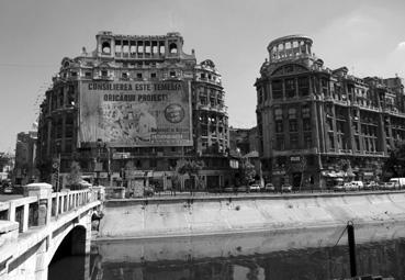 Iconographie - Immeubles commerciaux en centre ville