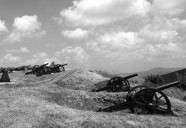 Iconographie - Shipka-Stoletov - Les canons près du Memorial 1878