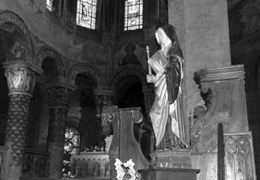 Iconographie - L'église Sainte-Radegonde - La statue de Sainte Radegonde