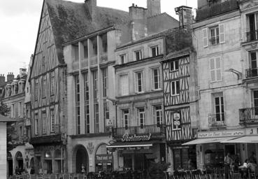 Iconographie - Immeubles près de l'église Notre-Dame de la Grande