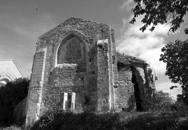 Iconographie - Ruines d'une chapelle près du château