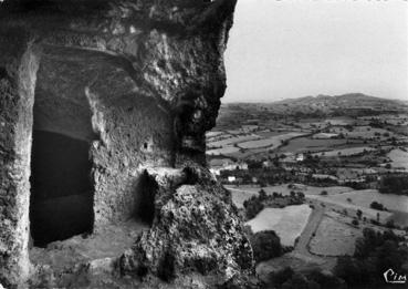 Iconographie - Grottes de Jonas, panorama sur Le Cheix