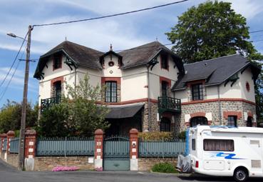 Iconographie - Villa près du canal de Nantes à Brest