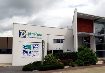 Iconographie - Façade de la coopérative UAB, Artipôle
