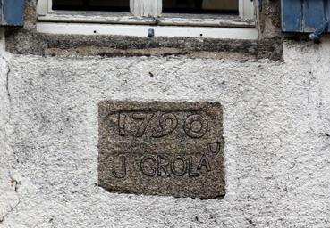 Iconographie - Pierre sculptée en façade de maison