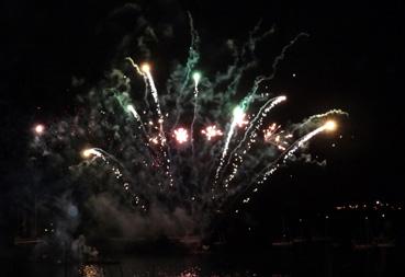 Iconographie - Fête des bateaux - Feux d'artifice de la compagnie Féerie