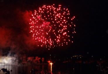 Iconographie - Fête des bateaux - Feux d'artifice de la compagnie Féerie