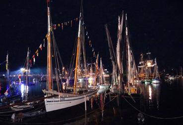 Iconographie - Fête des bateaux - Bateaux illuminés