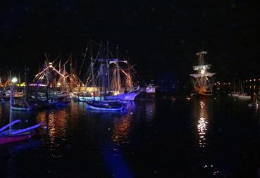 Iconographie - Fête des bateaux - Bateaux illuminés