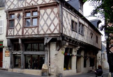 Iconographie - Maisons anciennes rue Jean-Jacques Rousseau