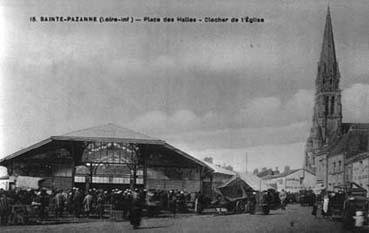 Iconographie - Place des Halles - clocher de l'église