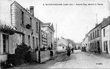 Iconographie - Grande Rue, devant la Mairie