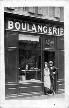 Iconographie - Devanture de la boulangerie A. Bonneau