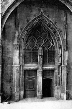 Iconographie - Eglise Notre Dame - Magnifique portail du XV e
