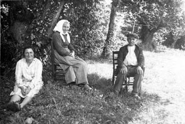 Iconographie - Jean Gouy et sa femme, à La Rigaudière, et Anna Gouy