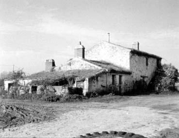 Iconographie - La ferme de La Rabelais (démolie pour les carrières)