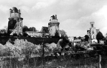 Iconographie - Château et l'église