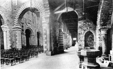 Iconographie - Intérieur de l'église abbatiale carolingienne