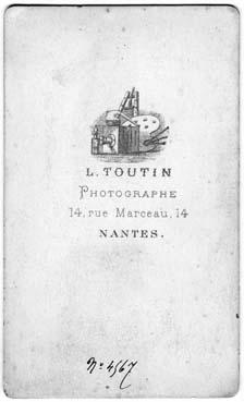 Iconographie - Pictogramme du photographe L. Toutin