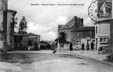 Iconographie - Place de l'église - Vue de chez Aimé Lunard