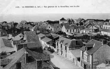 Iconographie - Vue générale de la Grand'Rue, vers la côte