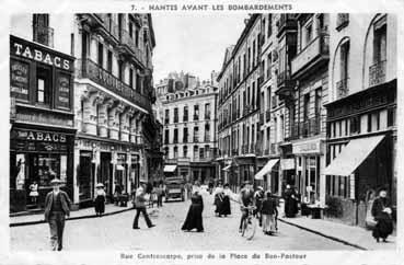 Iconographie - Rue Contrescarpe, prise de la place du Bon-Pasteur