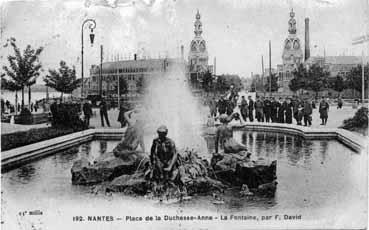 Iconographie - Place de la Duchesse-Anne - La Fontaine, par F. David