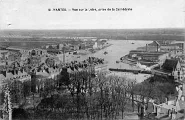 Iconographie - Vue sur la Loire, prise de la Cathédrale