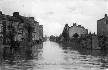 Iconographie - Une rue de Trentemoult pendant les inondations