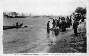 Iconographie - Trentemoult-lès-Nantes - La pêche à l'alose, attraction pour les promeneurs