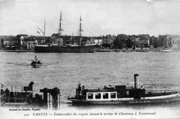 Iconographie - Embarcadère des roquios faisant le service de Chantenay à Trentemoult