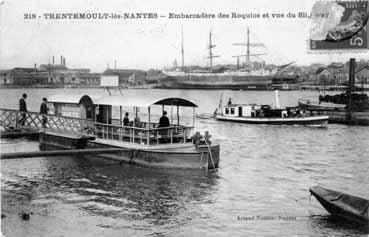 Iconographie - Trentemoult-lès-Nantes - Embarcadère des roquios et vue du slip-way