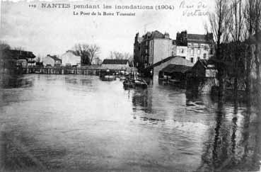 Iconographie - Nantes pendant les inondations - Le pont de la Boire Toussaint