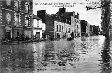 Iconographie - Nantes pendant les inondations - Le boulevard Sébastopol