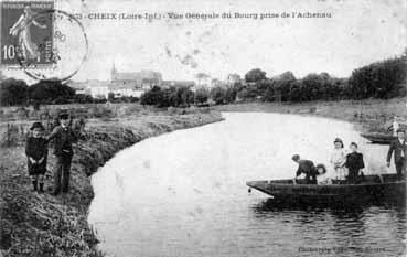 Iconographie - Vue générale du bourg prise de l'Acheneau