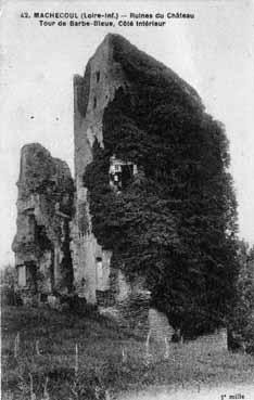 Iconographie - Ruines du château - Tour de Barbe-Bleue, coté intérieur