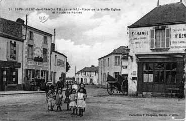 Iconographie - Place de la vieille église et route de Nantes