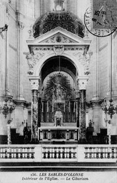 Iconographie - Intérieur de l'église - le Ciborium
