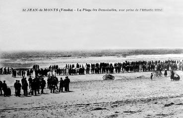 Iconographie - La plage des Demoiselles, prise de l'Atlantic Hôtel