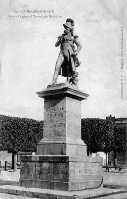 Iconographie - Statue du général Travot, par Maindron