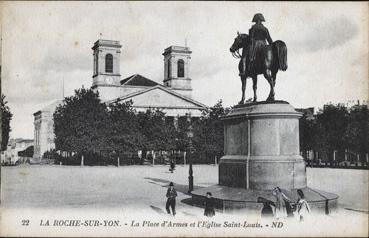 Iconographie - La place d'Armes et l'église Saint-Louis