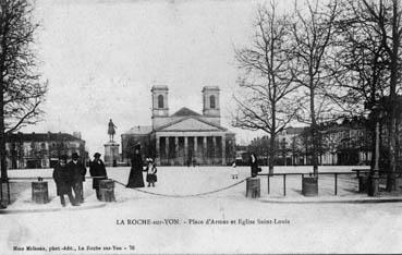 Iconographie - Place d'Armes et Eglise Saint-Louis