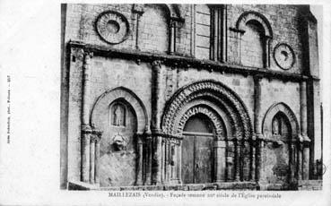 Iconographie - Façade romane, XIIe siècle de l'église paroissiale