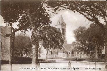 Iconographie - Place de l'Eglise