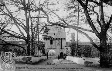 Iconographie - Château de la Vachonnière - La porte d'entrée