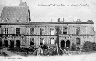 Iconographie - Ruines du château du Puy du Fou