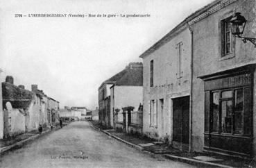 Iconographie - Rue de la Gare - La gendarmerie