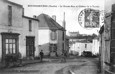 Iconographie - La Grande-Rue et le château de la Touche