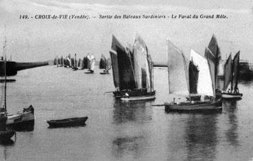 Iconographie - Sortie des bateaux sardiniers - Le fanal du Grand Môle